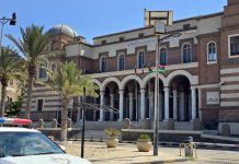 تعليمات لمصارف الأصابعة بزيادة توفير السيولة ورفع سقف السحب تعليمات لمصارف الأصابعة بزيادة توفير السيولة ورفع سقف السحب