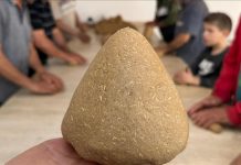 “البازين”.. وجبة تراثية وعنوان لتكافل الليبيين في رمضان "البازين".. وجبة تراثية وعنوان لتكافل الليبيين في رمضان