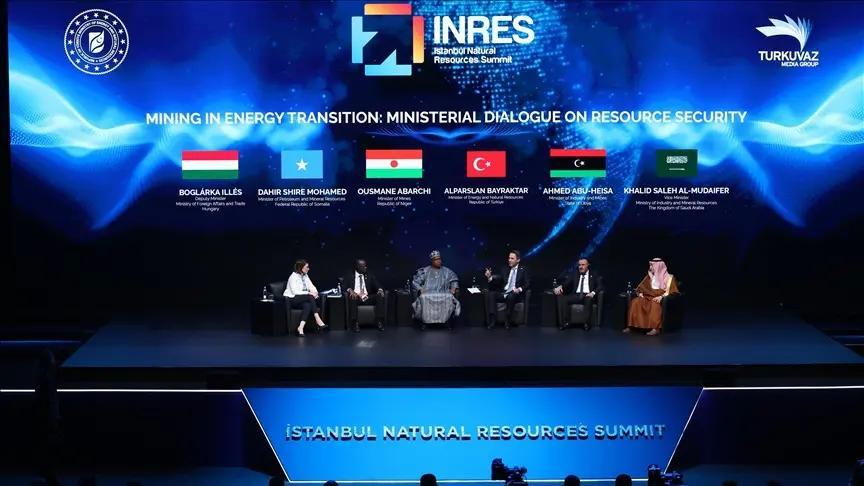 وزير النفط يستعرض في إسطنبول فرص الاستثمار بليبيا