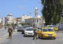 مصر تدعو الأطراف في ليبيا إلى ضبط النفس ومواطنيها إلى الحذر مصر تدعو الأطراف في ليبيا إلى ضبط النفس ومواطنيها إلى الحذر