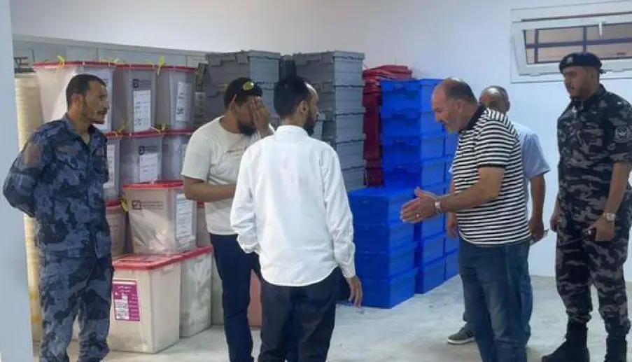الداخلية تؤمّن نقل بطاقات الناخب لانتخابات المجالس البلدية الداخلية تؤمّن نقل بطاقات الناخب لانتخابات المجالس البلدية