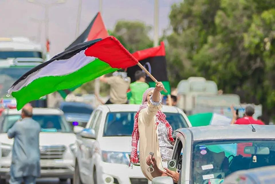 هيومن رايتس ووتش تُدين طريقة التعامل مع قافلة الصمود في سرت هيومن رايتس ووتش تُدين طريقة التعامل مع قافلة الصمود في سرت