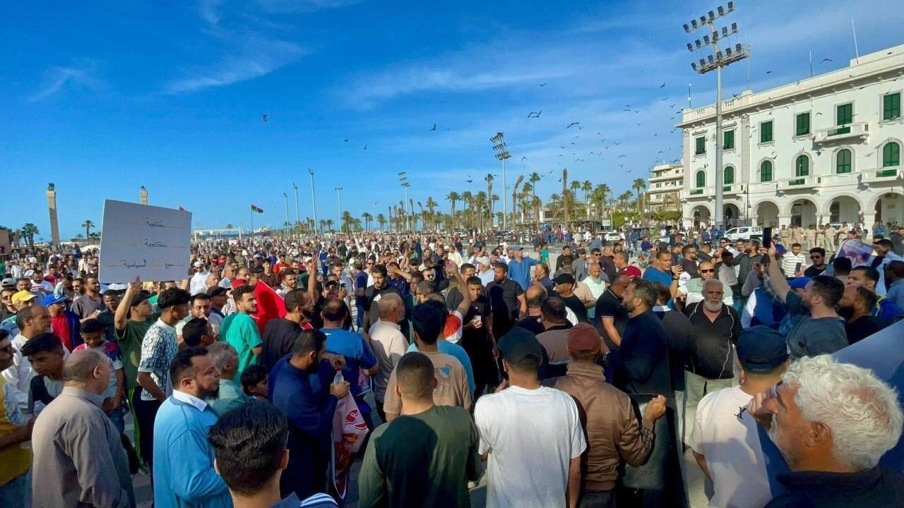 من اتفاقات هشة إلى سلطات متداخلة.. المشهد في دائرة القلق