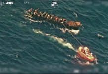 إنقاذ 96 شخصًا بعد انقلاب قارب مهاجرين قرب ليبيا وتونس إنقاذ 96 شخصًا بعد انقلاب قارب مهاجرين قرب ليبيا وتونس