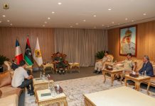 حفتر يبحث آخر تطورات الأزمة الليبية مع المبعوث الفرنسي حفتر يبحث آخر تطورات الأزمة الليبية مع المبعوث الفرنسي