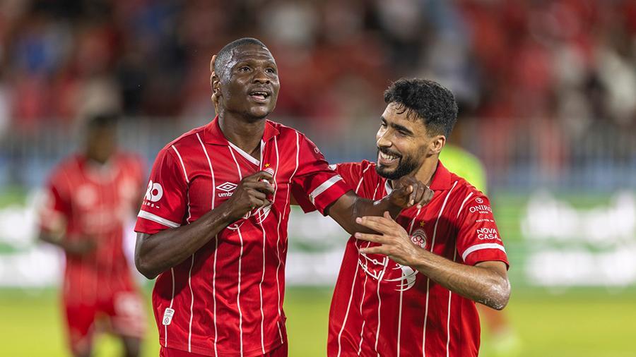 الاتحاد يواصل تحضيراته لمواجهة المصري البورسعيدي في طرابلس