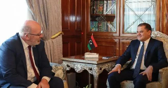 الدبيبة يستقبل السفير البريطاني بمناسبة انتهاء فترة عمله الدبيبة يستقبل السفير البريطاني بمناسبة انتهاء فترة عمله