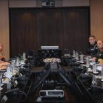 خالد حفتر يبحث مع أثينا التعاون العسكري بين ليبيا واليونان خالد حفتر يبحث مع أثينا التعاون العسكري بين ليبيا واليونان