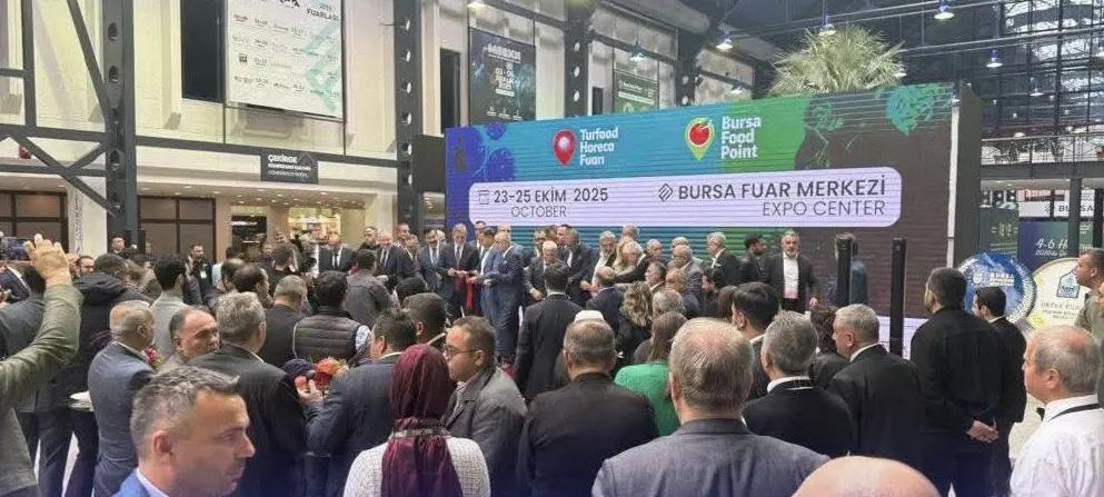 ليبيا تُعزز مكانتها في الأسواق العالمية.. بمشاركة بمعرض تركي ليبيا تُعزز مكانتها في الأسواق العالمية.. بمشاركة بمعرض تركي