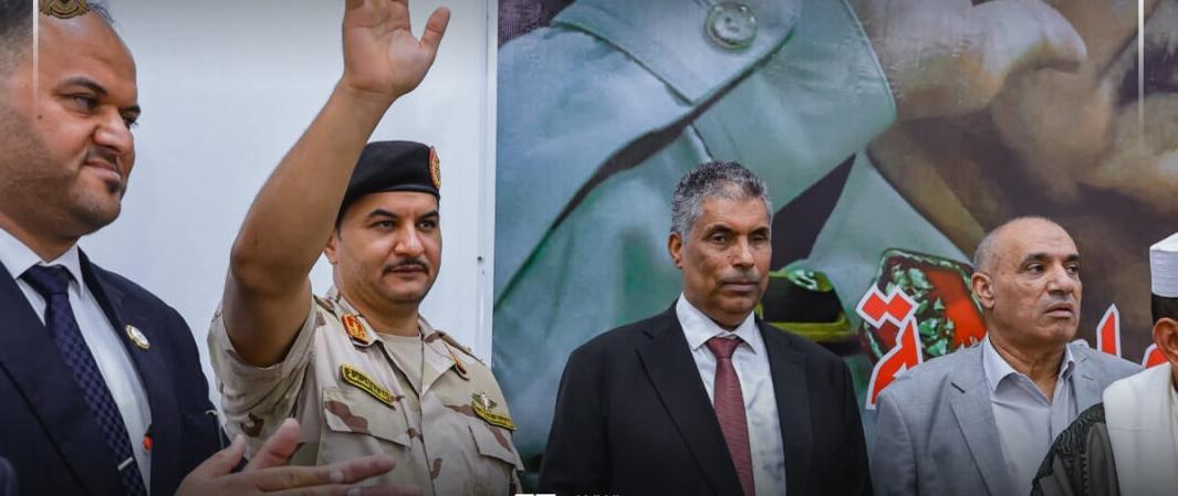 صدام حفتر يزور بلدية الجفرة ويؤكد انطلاق مشاريع الإعمار صدام حفتر يزور بلدية الجفرة ويؤكد انطلاق مشاريع الإعمار