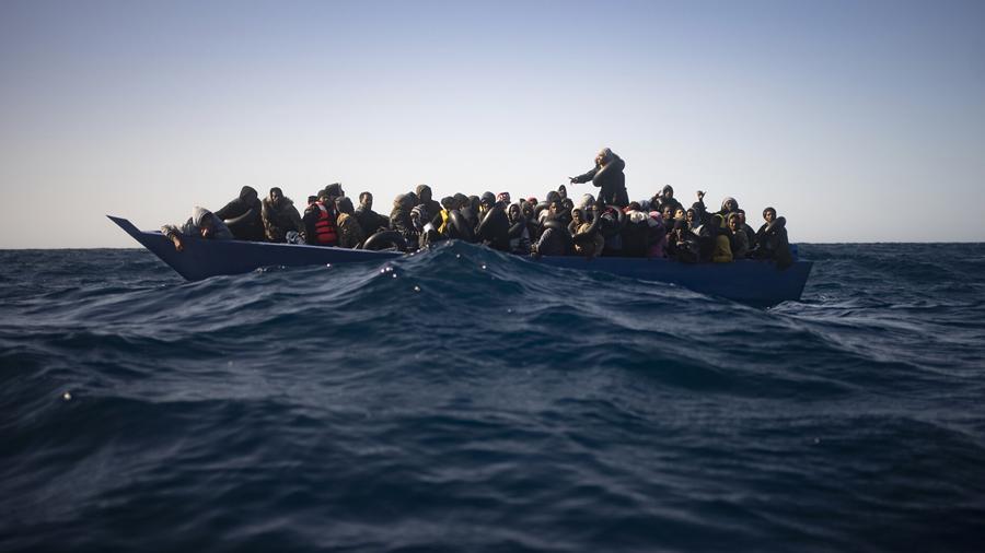 دعوات دولية لتعزيز الهجرة الآمنة بعد غرق 18 مهاجراً بليبيا دعوات دولية لتعزيز الهجرة الآمنة بعد غرق 18 مهاجراً بليبيا