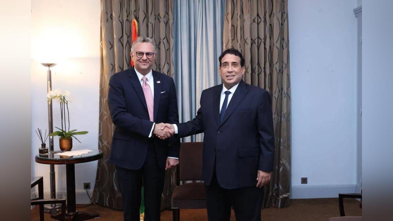 المنفي يبحث في فرنسا مستجدات الأزمة الليبية مع مستشار ترمب المنفي يبحث في فرنسا مستجدات الأزمة الليبية مع مستشار ترمب