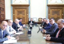 المركزي يناقش مع مصرف الجمهورية تعزيز الأداء وتحسين السيولة المركزي يناقش مع مصرف الجمهورية تعزيز الأداء وتحسين السيولة