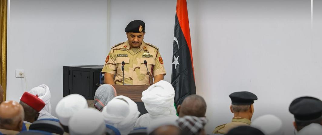 صدام حفتر يلتقي مشايخ أوباري: “الجنوب شريك في مسيرة الوطن” صدام حفتر يلتقي مشايخ أوباري: “الجنوب شريك في مسيرة الوطن”