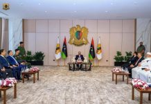 حفتر يتمسك بالدعوة إلى «حراك سلمي» في ليبيا حفتر يتمسك بالدعوة إلى «حراك سلمي» في ليبيا