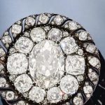 مزادات تستعد لبيع مجوهرات بينها دبوس ألماس لنابليون بونابرت مزادات تستعد لبيع مجوهرات بينها دبوس ألماس لنابليون بونابرت