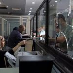 «العمولة على الراتب»… استنزاف جديد يرهق الليبيين «العمولة على الراتب»... استنزاف جديد يرهق الليبيين