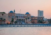 6.7مليار دولار عجز في النقد الأجنبي، وتحذيرات من استنزافه 6.7مليار دولار عجز في النقد الأجنبي، وتحذيرات من استنزافه