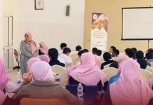 المركز الليبي الكوري يواصل حملته التوعوية داخل مدارس طرابلس المركز الليبي الكوري يواصل حملته التوعوية داخل مدارس طرابلس