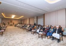 تساؤلات حول مدى استجابة الليبيين لدعوة حفتر من أجل حراك سلمي تساؤلات حول مدى استجابة الليبيين لدعوة حفتر من أجل حراك سلمي