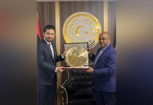 وزير النفط يناقش رئيس شركة مداد للطاقة السعودية فرص التعاون وزير النفط يناقش رئيس شركة مداد للطاقة السعودية فرص التعاون