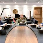 رئيس الأركان يترأس اجتماعاً لمتابعة ملف «التقاعد العسكري» رئيس الأركان يترأس اجتماعاً لمتابعة ملف «التقاعد العسكري»