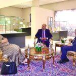 قذائف عشوائية تصيب مدنيين في عين زارة جنوبي العاصمة الليبية قذائف عشوائية تصيب مدنيين في عين زارة جنوبي العاصمة الليبية