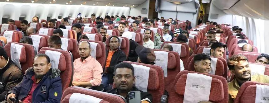 ترحيل مجموعة جديدة من المهاجرين ضمن «البرنامج الوطني» ترحيل مجموعة جديدة من المهاجرين ضمن «البرنامج الوطني»