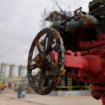 ليبيا تعلن عن الشركات الفائزة بأول جولة للتنقيب عن النفط ليبيا تعلن عن الشركات الفائزة بأول جولة للتنقيب عن النفط