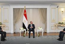 السيسي يستقبل “حفتر” ويؤكد دعم مصر لسيادة واستقرار ليبيا السيسي يستقبل “حفتر” ويؤكد دعم مصر لسيادة واستقرار ليبيا