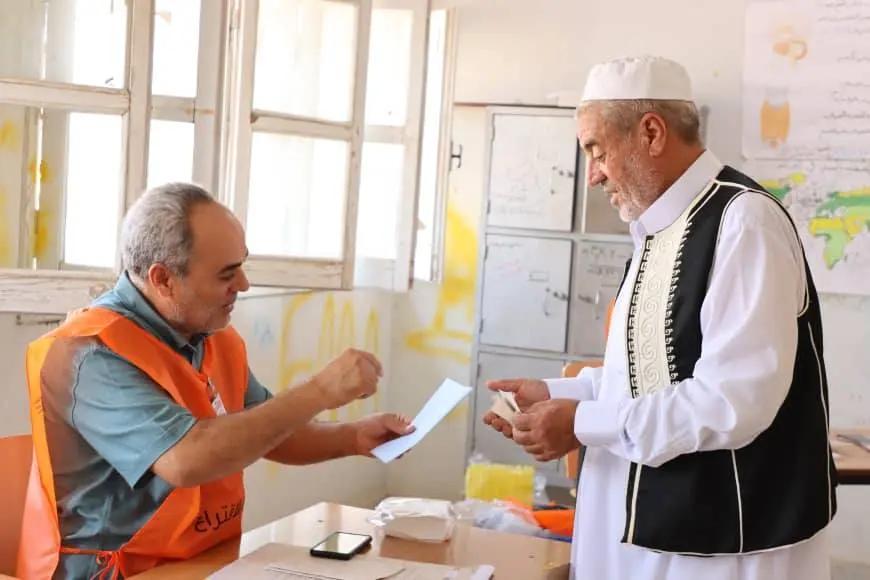 المفوضية تفتح مراكز الاقتراع لـ«انتخابات المجالس البلدية» المفوضية تفتح مراكز الاقتراع لـ«انتخابات المجالس البلدية»