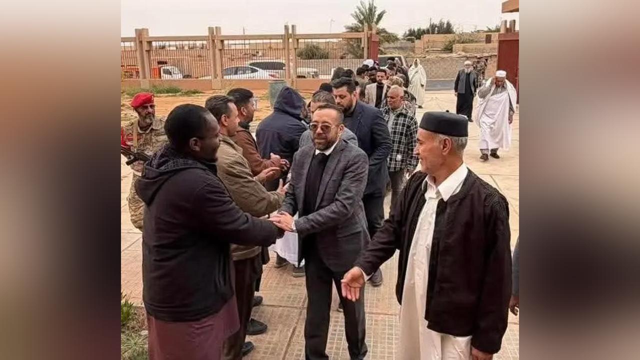 الحكومة تدعم البلديات بمشاريع لتحسين الخدمات للمواطنين الحكومة تدعم البلديات بمشاريع لتحسين الخدمات للمواطنين