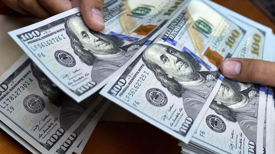 الدولار يواصل الارتفاع في السوق السوداء مسجلا 8.5 دنانير الدولار يواصل الارتفاع في السوق السوداء مسجلا 8.5 دنانير