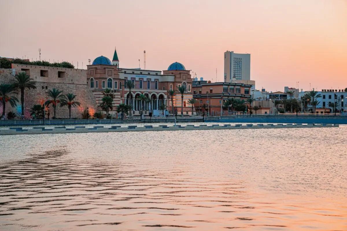 بيع 2.1 مليار دولار.. المركزي يوضح تفاصيل «النقد الأجنبي» بيع 2.1 مليار دولار.. المركزي يوضح تفاصيل «النقد الأجنبي»