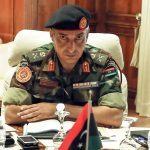 سقوط طائرة الحداد يعمّق «نظرية المؤامرة» في الشارع الليبي سقوط طائرة الحداد يعمّق «نظرية المؤامرة» في الشارع الليبي