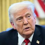 ترمب يحض قادة ليبيا على إنهاء الانقسامات وتعزيز الاستقرار