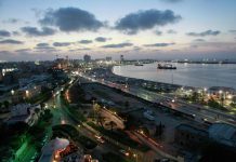 “الفقر في ليبيا: معاناة اقتصادية وتحديات اجتماعية” "الفقر في ليبيا: معاناة اقتصادية وتحديات اجتماعية"