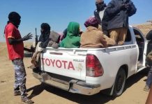 تفكيك شبكة تهريب بشر في السودان وتحرير رهائن تفكيك شبكة تهريب بشر في السودان وتحرير رهائن