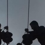 عقب تأثره بالتقلبات الجوية.. الكهرباء يعود تدريجيا لمناطق الجبل الأخضر عقب تأثره بالتقلبات الجوية.. الكهرباء يعود تدريجيا لمناطق الجبل الأخضر