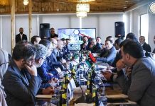 ليبيا والجزائر تختتمان اجتماع الخبراء لتعزيز التعاون الثنائي ليبيا والجزائر تختتمان اجتماع الخبراء لتعزيز التعاون الثنائي