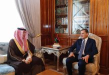 الدبيبة يسلم القائم بأعمال السفارة السعودية رسالة إلى وزير الدفاع الدبيبة يسلم القائم بأعمال السفارة السعودية رسالة إلى وزير الدفاع