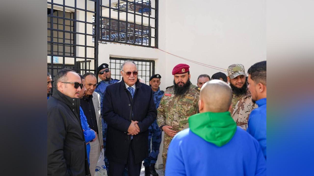 لجنة وطنية تتابع أوضاع السجون والسجناء بقرنادة لجنة وطنية تتابع أوضاع السجون والسجناء بقرنادة