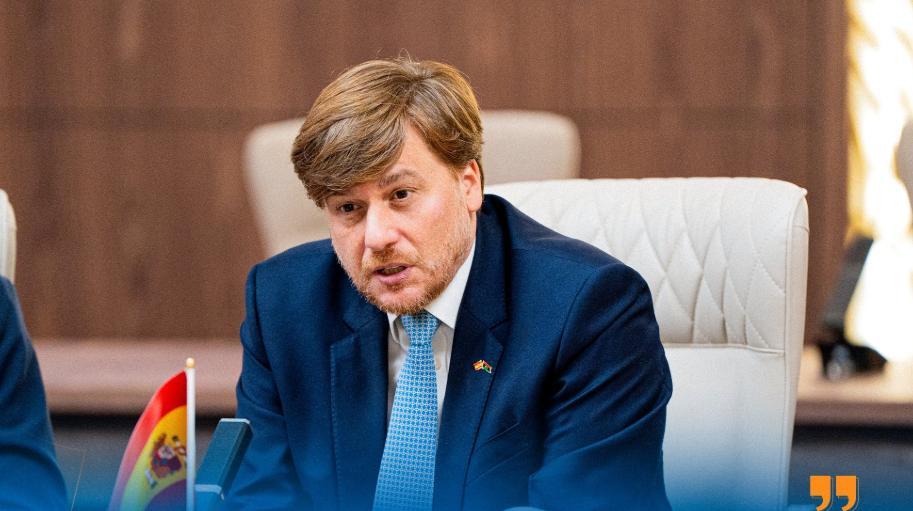 السفير الاسباني: المنطقة الحرة بمصراتة قوة اقتصادية مهمة لليبيا السفير الاسباني: المنطقة الحرة بمصراتة قوة اقتصادية مهمة لليبيا