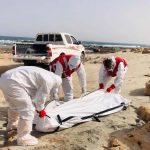 انتشال جثث 7 مهاجرين بينهم أطفال على سواحل ليبيا انتشال جثث 7 مهاجرين بينهم أطفال على سواحل ليبيا