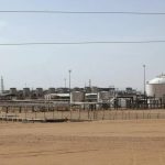 تدفقات النفط من حقل «الشرارة» يتم تحويلها تدريجياً بعد اندلاع حريق تدفقات النفط من حقل «الشرارة» يتم تحويلها تدريجياً بعد اندلاع حريق