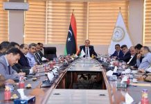 زيادة رواتب حرس المنشآت النفطية الليبية تغضب قطاعات مدنية زيادة رواتب حرس المنشآت النفطية الليبية تغضب قطاعات مدنية