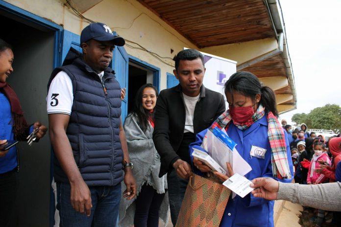 Lycée Talata Volonondry : Séance d’orientation auprès des classes de terminale Lycée Talata Volonondry : Séance d’orientation auprès des classes de terminale