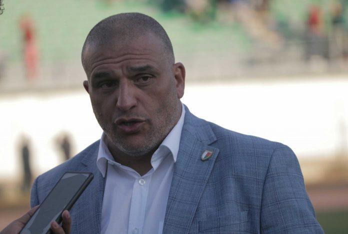 Boualem Mankour : « J’aimerais faire un regroupement pour les locaux » Boualem Mankour : « J’aimerais faire un regroupement pour les locaux »