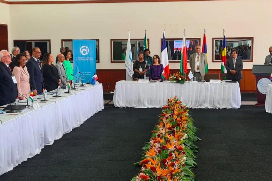 Madagascar – Comores : la querelle sur les lingots d’or est-elle enterrée ? Madagascar – Comores : la querelle sur les lingots d’or est-elle enterrée ?