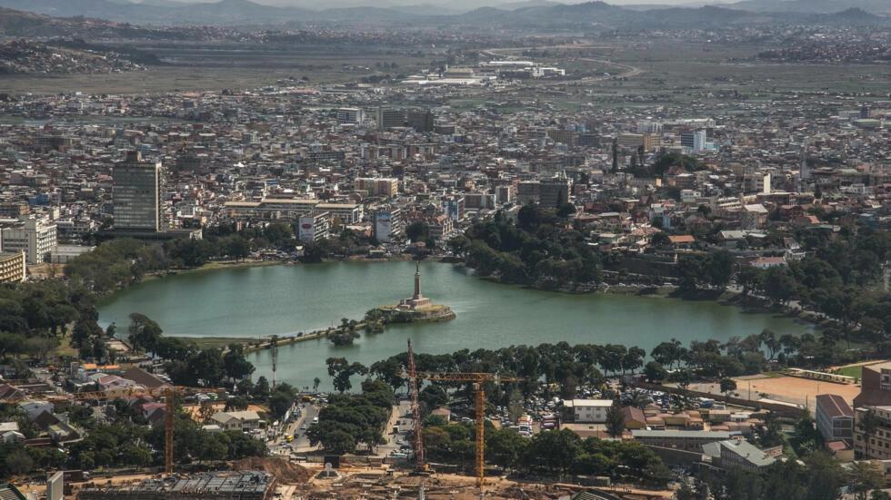 À Madagascar, un deuxième dialogue organisé par la Céni «pour un processus électoral transparent» À Madagascar, un deuxième dialogue organisé par la Céni «pour un processus électoral transparent»